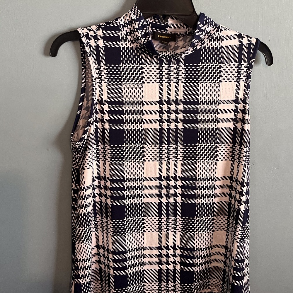 SELLING ESPRESSO TOP FOR WOMEN SIZE M COLOR NAVY BLUE/WHITE SLEEVELESS
